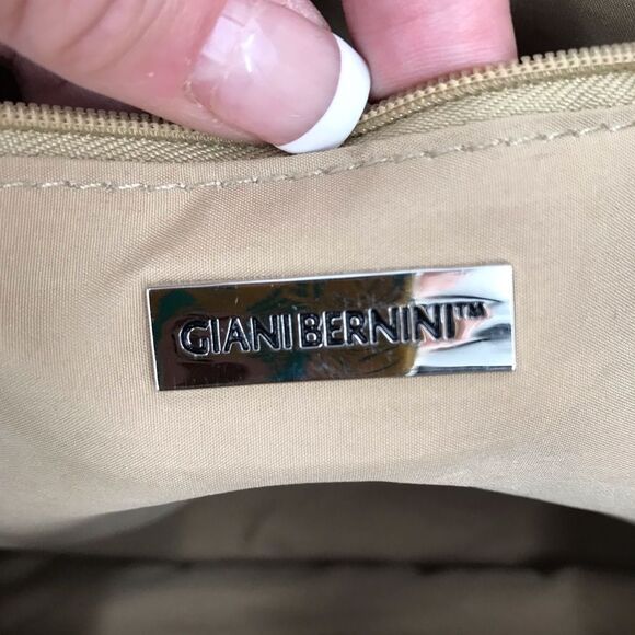 Giani Bernini Dome Buckle Handles Satchel Shoulder Bag Vintage Y2K - Picture 8 of 14